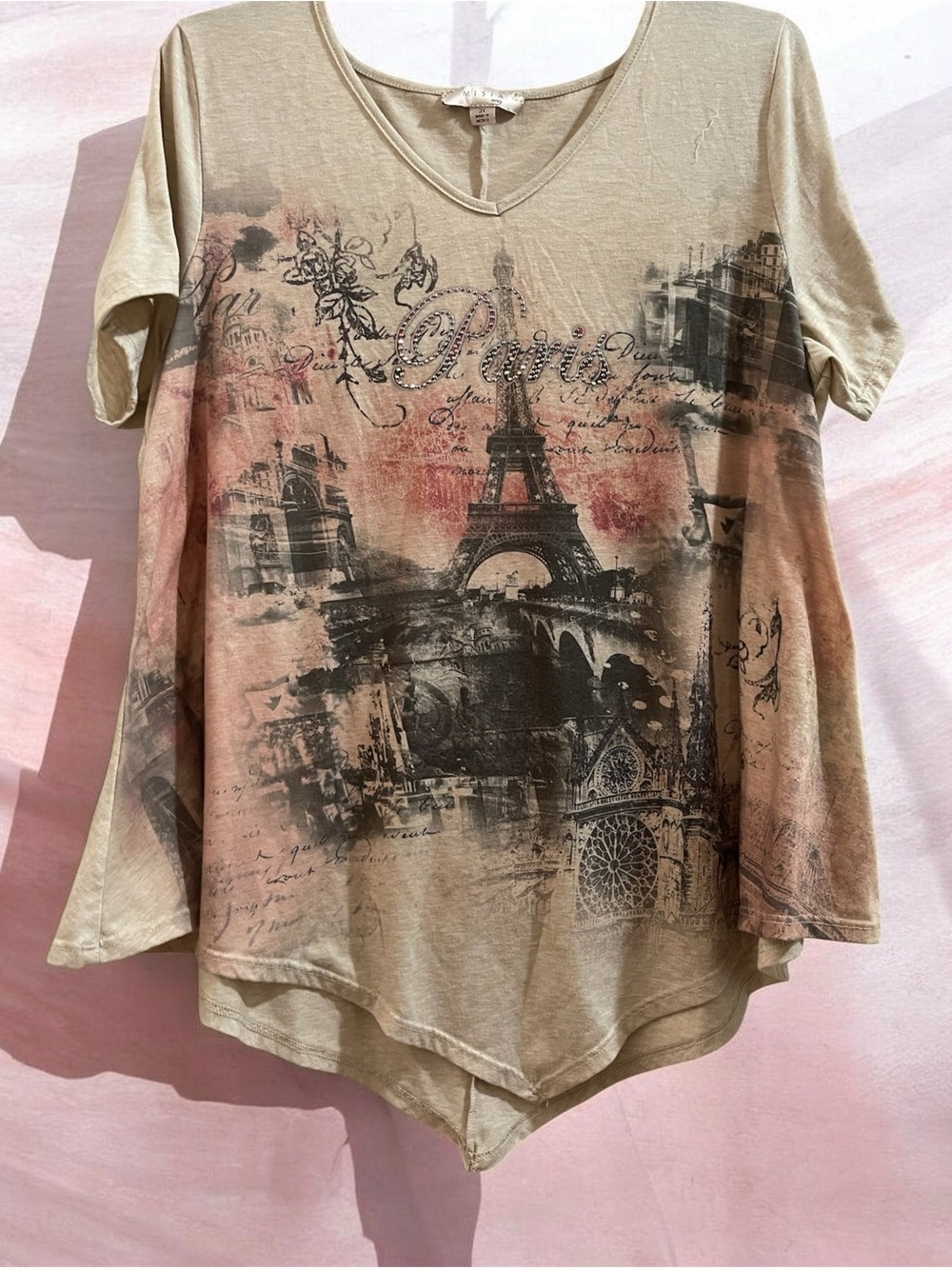 Misia Paris Graphic V-Neck Women's Top 3X- Beige/Blush